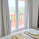 Vivenda Os Silvas 3*